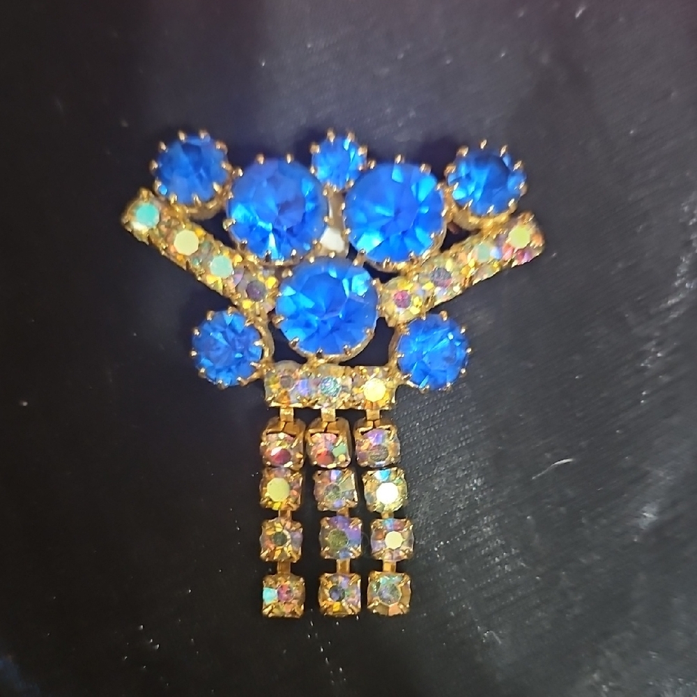 Elegant Blue and Gold Brooch AB Vintage